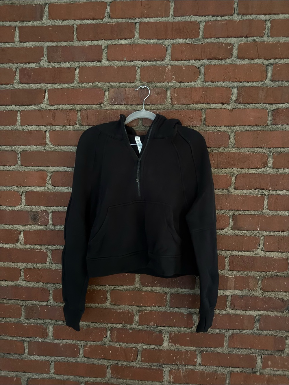 Lululemon black scuba